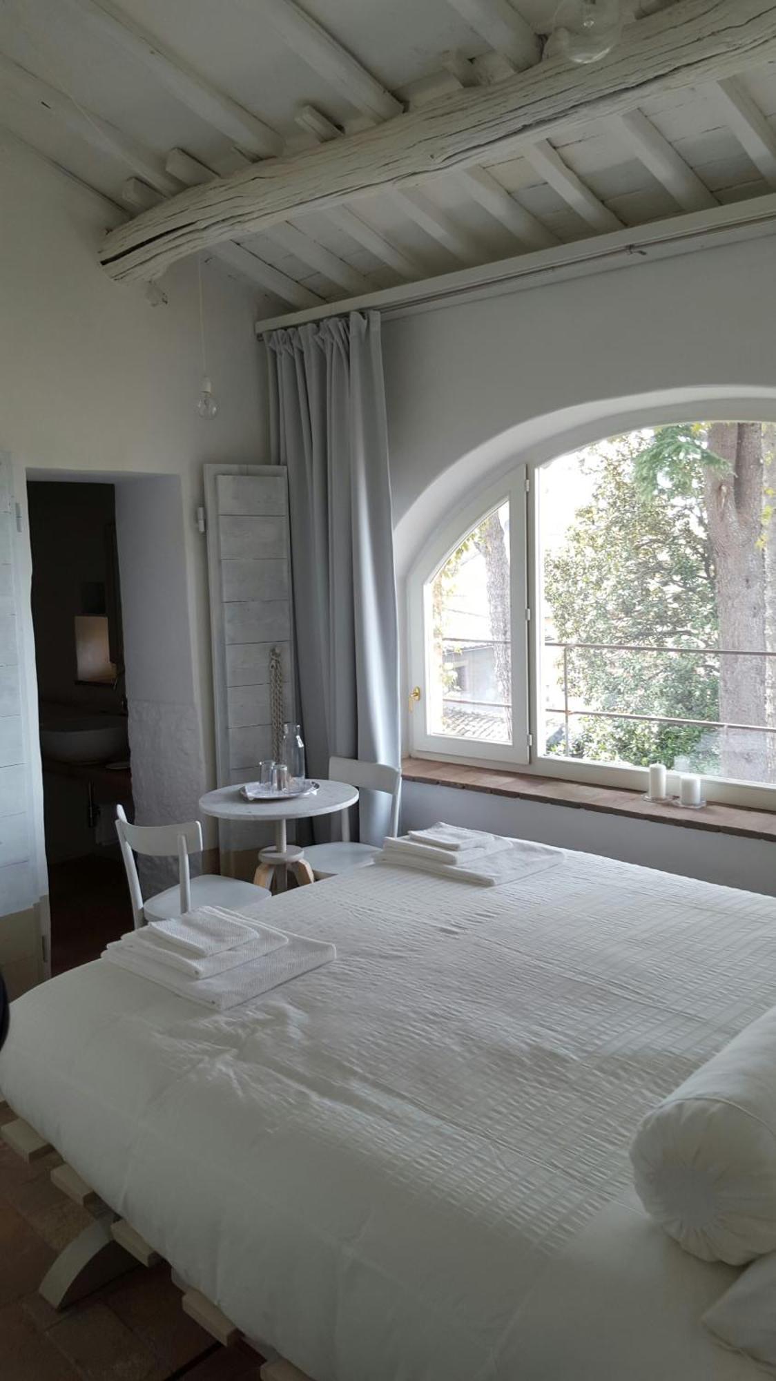B&B A Piazza Del Gesu Viterbo Eksteriør billede