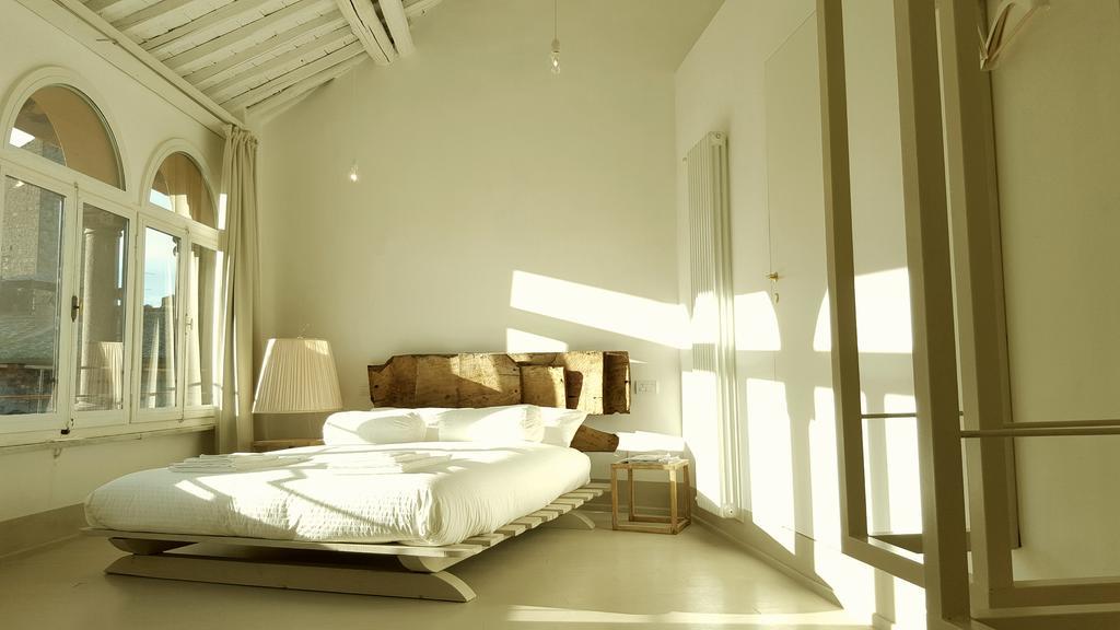 B&B A Piazza Del Gesu Viterbo Eksteriør billede