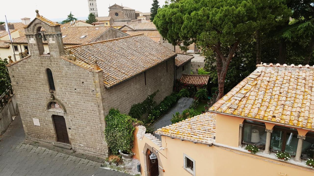 B&B A Piazza Del Gesu Viterbo Eksteriør billede